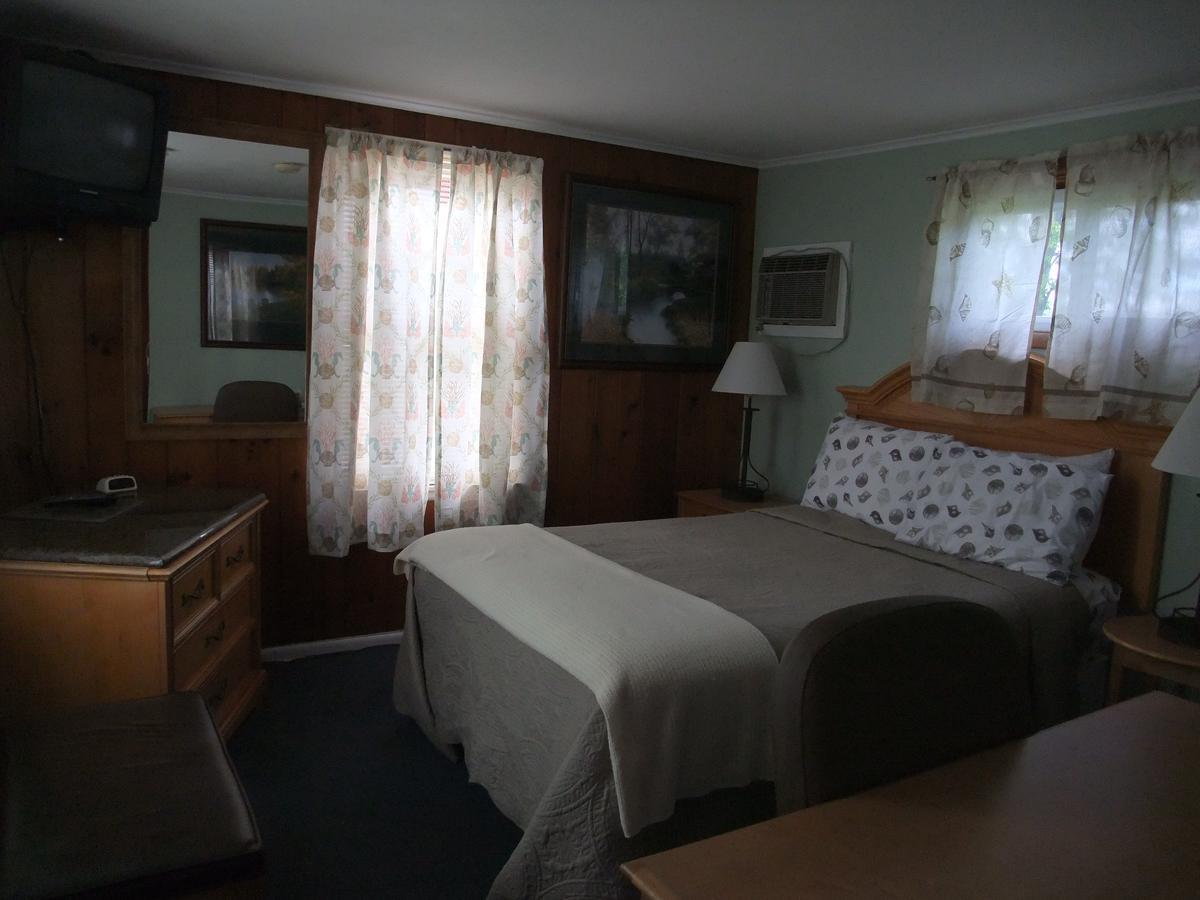 Motel Hills Motor Court & Marina Alexandria Bay Esterno foto
