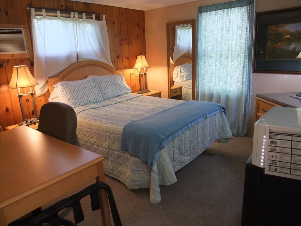 Motel Hills Motor Court & Marina Alexandria Bay Esterno foto