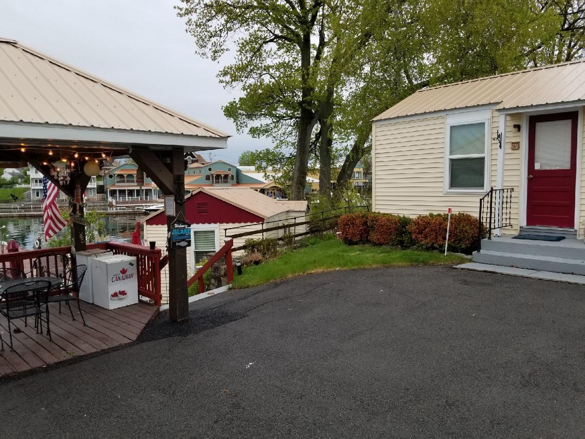 Motel Hills Motor Court & Marina Alexandria Bay Esterno foto