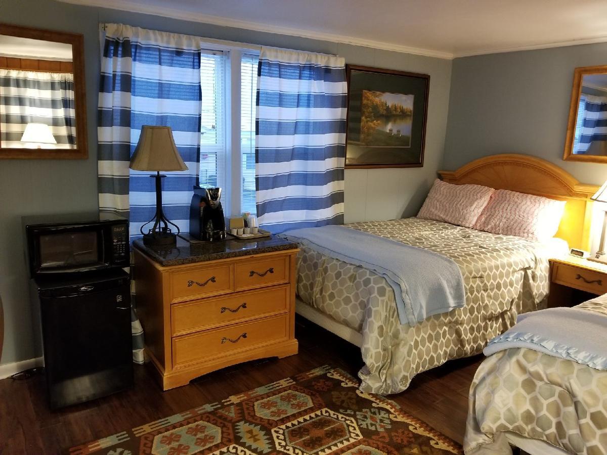 Motel Hills Motor Court & Marina Alexandria Bay Esterno foto