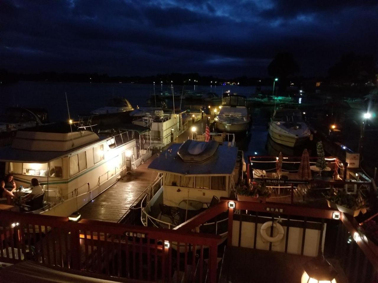 Motel Hills Motor Court & Marina Alexandria Bay Esterno foto
