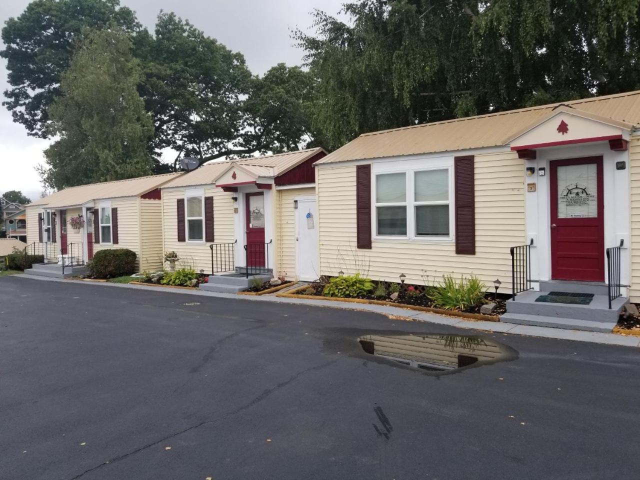 Motel Hills Motor Court & Marina Alexandria Bay Esterno foto